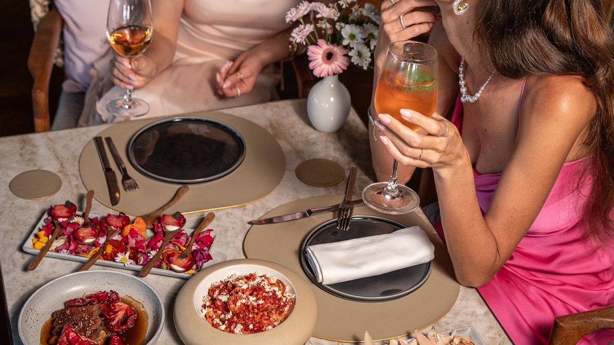 Sundara Bali, ilustrasi table bersama Chef de Cuisine.