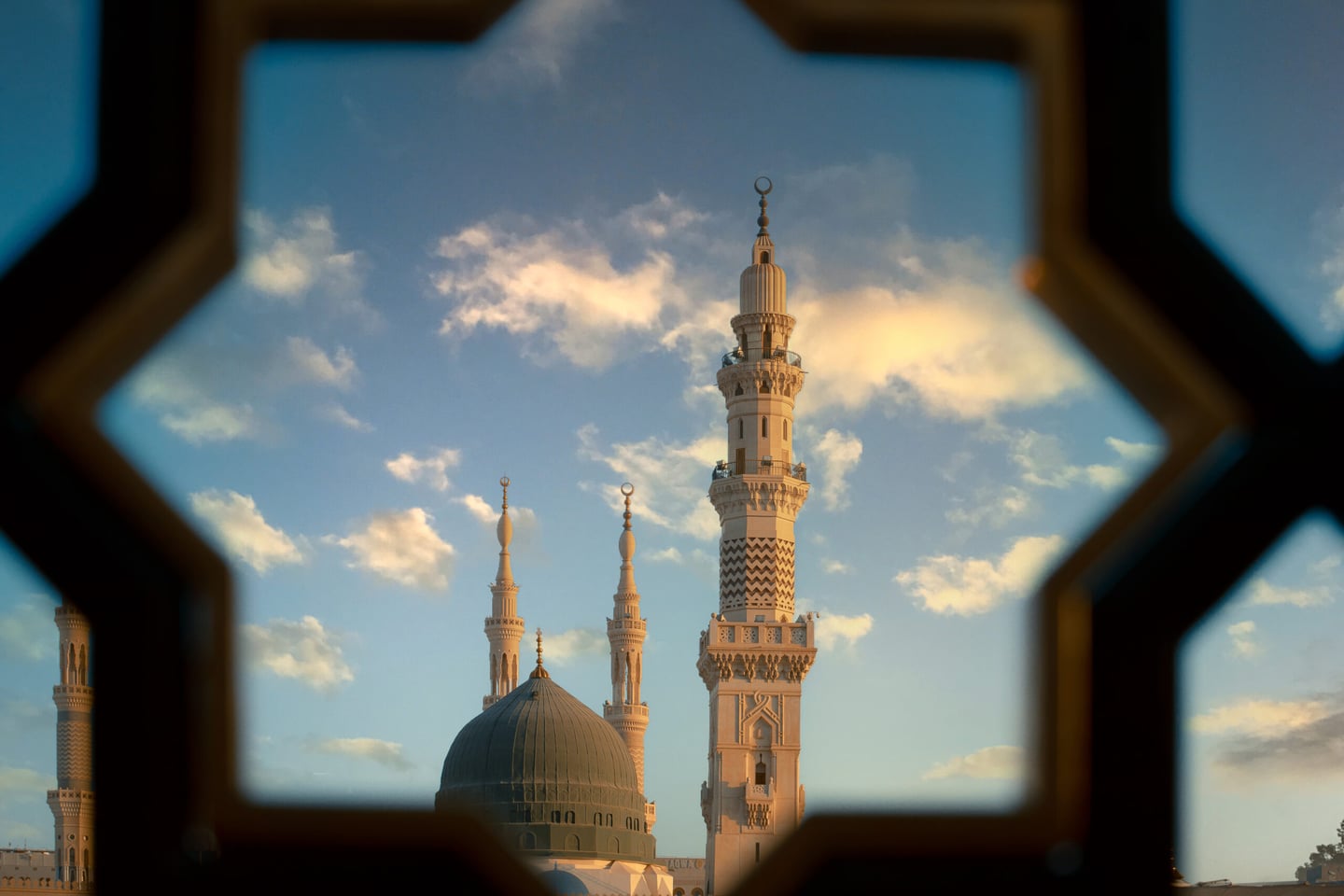 Pemandangan ikon kota Madinah dalam perjalanan 48 jam di Saudi.