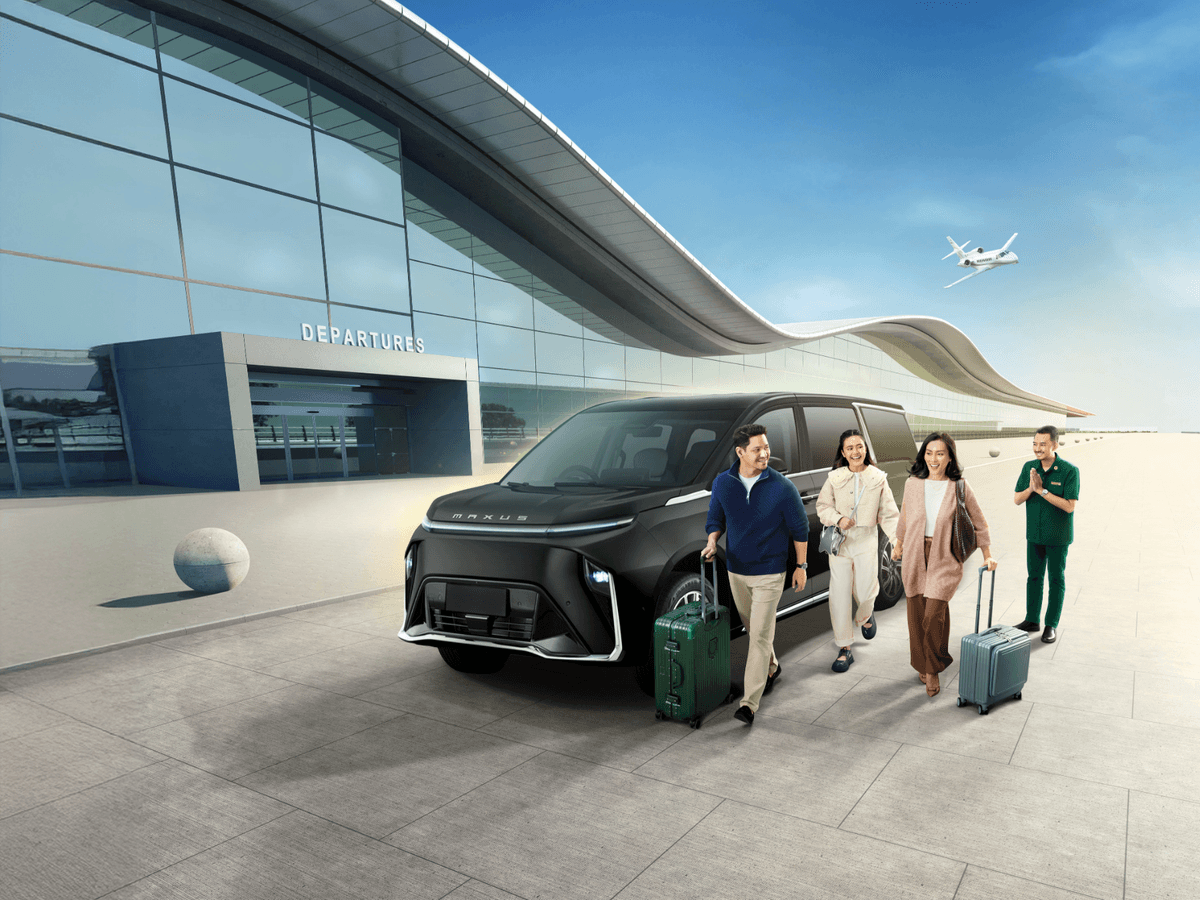 Ilustrasi perjalanan dengan GrabExecutive first-class ride.