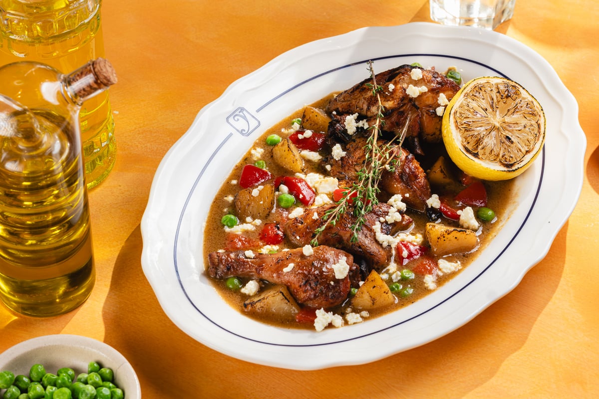 Yialos Taverna Menteng