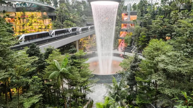 jewel changi tour