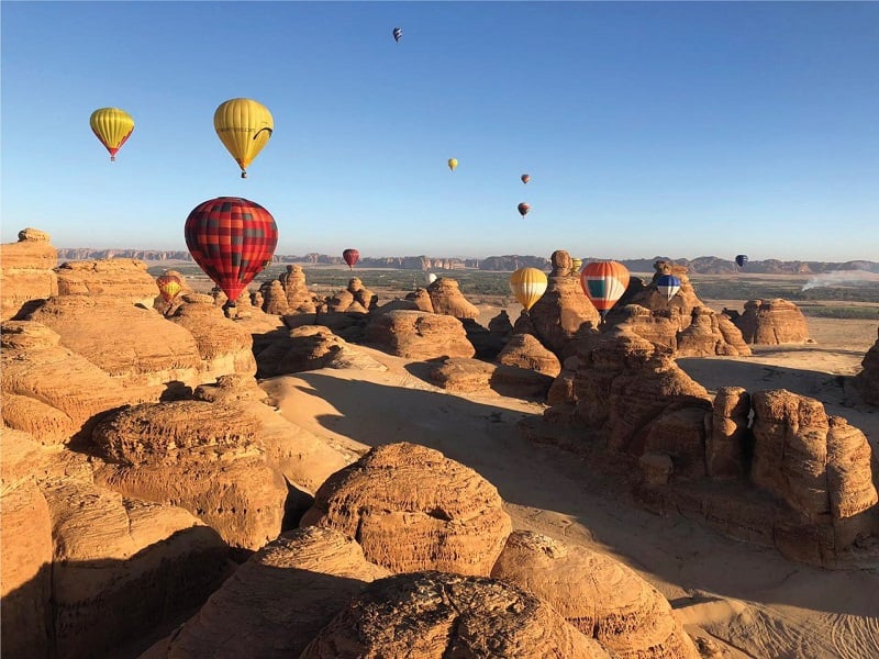 Parade balon udara di AlUla, sisi utara Arab Saudi.