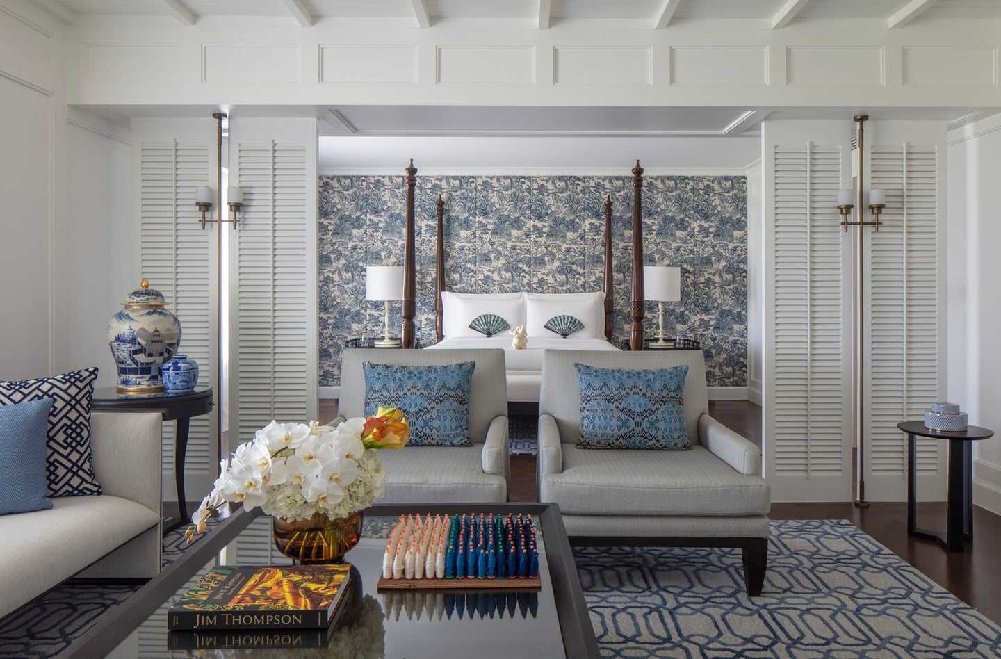 TAmpilan kamar suite king bedroom milik Anantara Siam Bangkok.