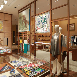 Wajah Baru Butik Herm s di Pacific Place DestinAsian 