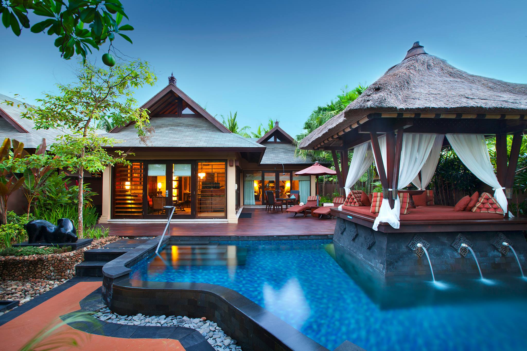 Самые красивые бали. Индонезия Бали. Остров Бали отели Индонезия. Бали (остров в малайском архипелаге). Индонезия Бали отели.